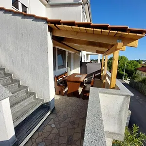 https://mely-apartment.primorje-gorskikotar.com