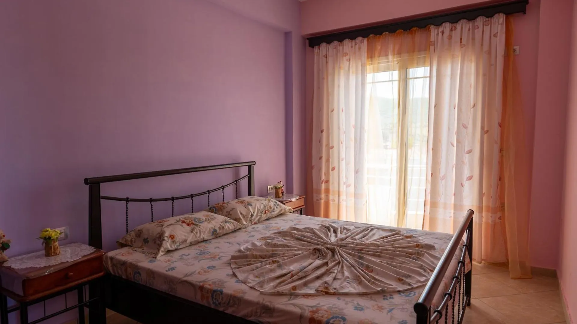 Vila Leka Ksamil 0*,  Albania